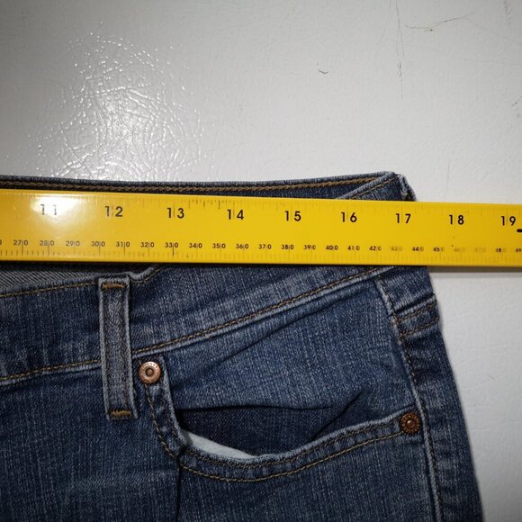 Levi's 505 Straight Leg Ladies Size 14M Medium Wash Blue Jeans - Picture 14 of 15